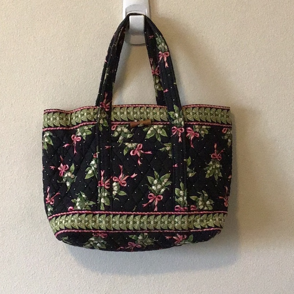 Vera Bradley toggle tote